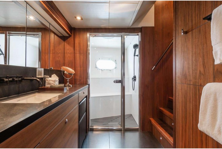 Sunseeker 131